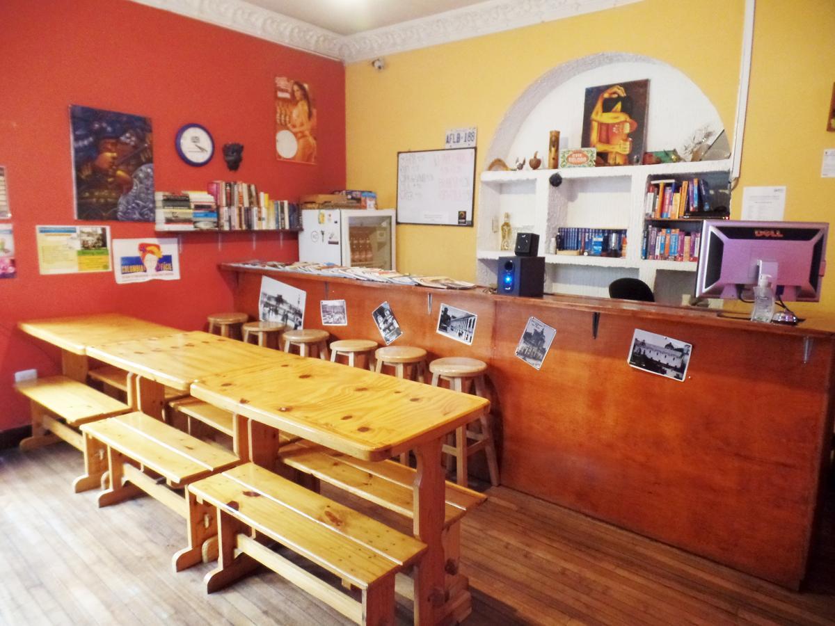 Hostel Revolution กีโต ภายนอก รูปภาพ